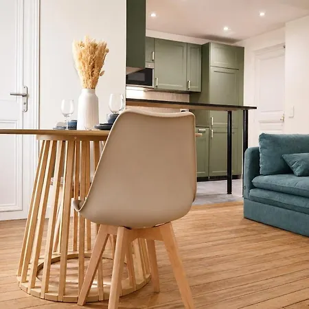 2 Pieces-renove-center-5 Min Du Rer-proche Paris Apartment *
