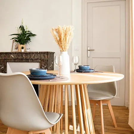 Apartment 2 Pieces-renove-center-5 Min Du Rer-proche Paris